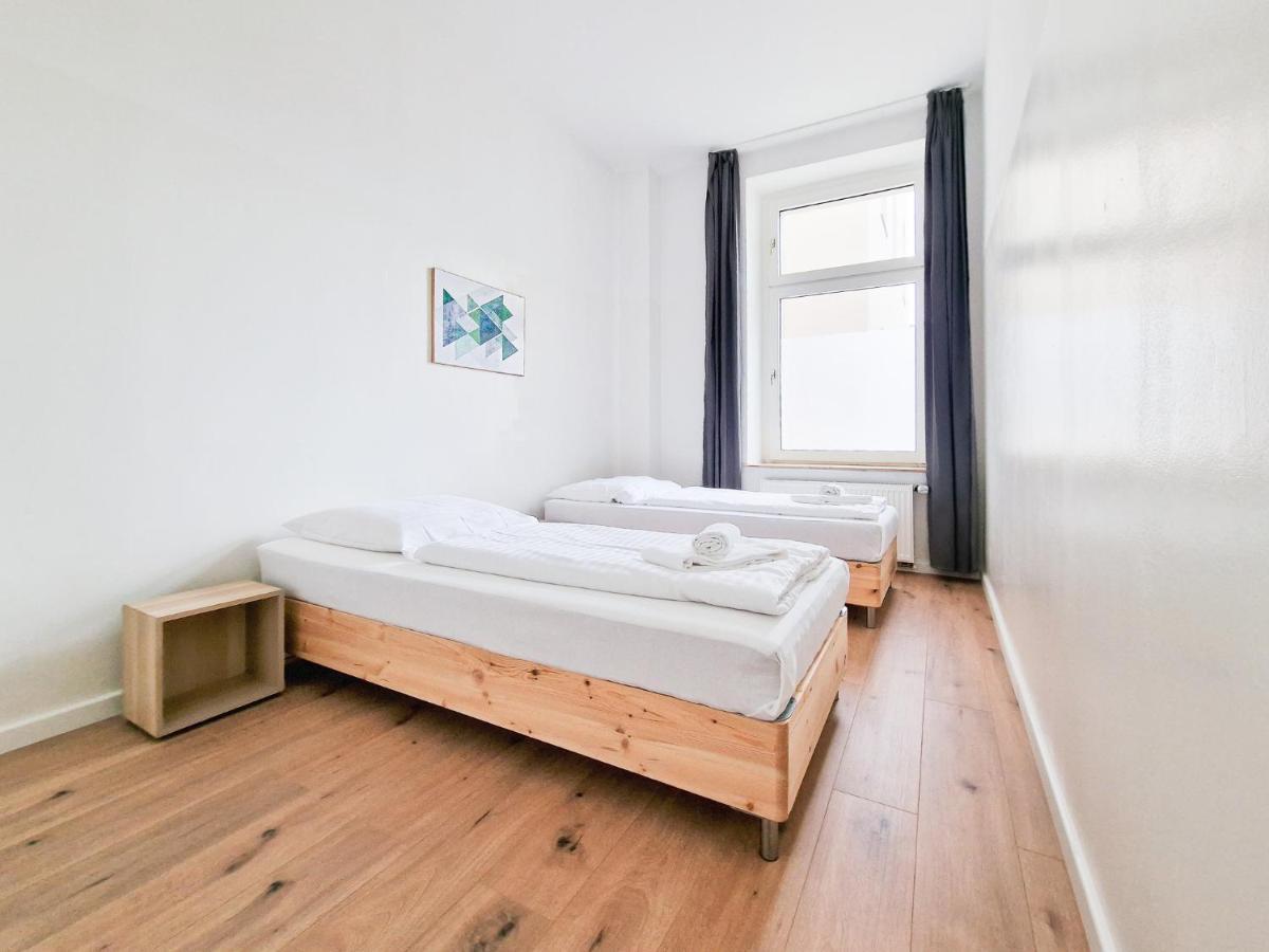 Raj Living - 1 Or 4 Room Apartments - 15 Min To Messe Dus - 10 Min Old Town Dus Düsseldorf Exteriér fotografie
