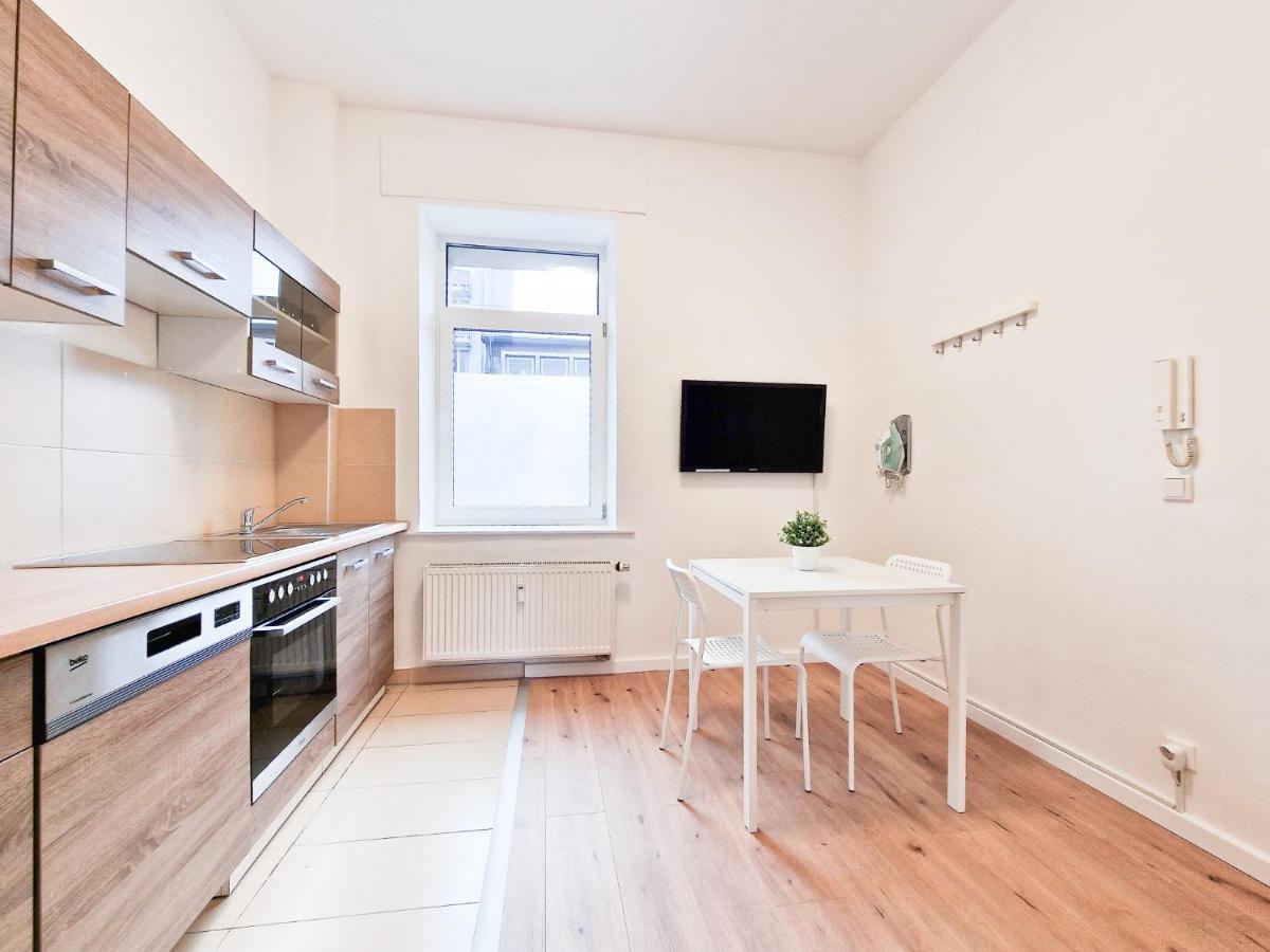 Raj Living - 1 Or 4 Room Apartments - 15 Min To Messe Dus - 10 Min Old Town Dus Düsseldorf Exteriér fotografie